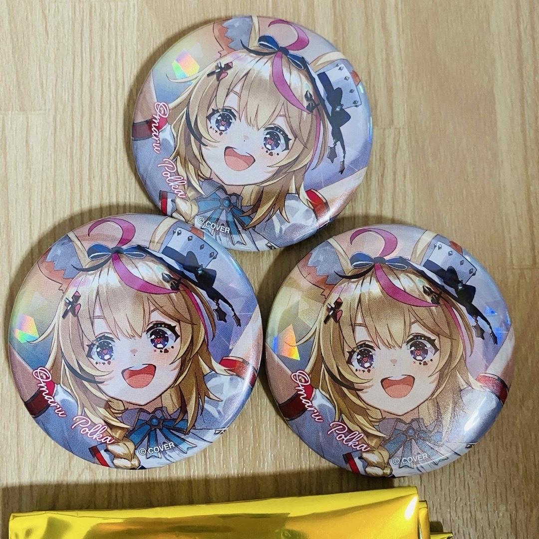 ホロライブ 尾丸ポルカ 缶バッジ マオンクレープ ミニキャラ